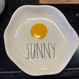Rae Dunn Small Sunny Plate